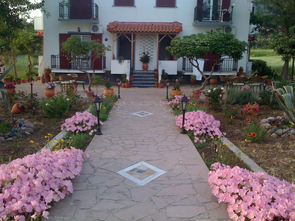 Studios Stefani Petra  Exterior foto